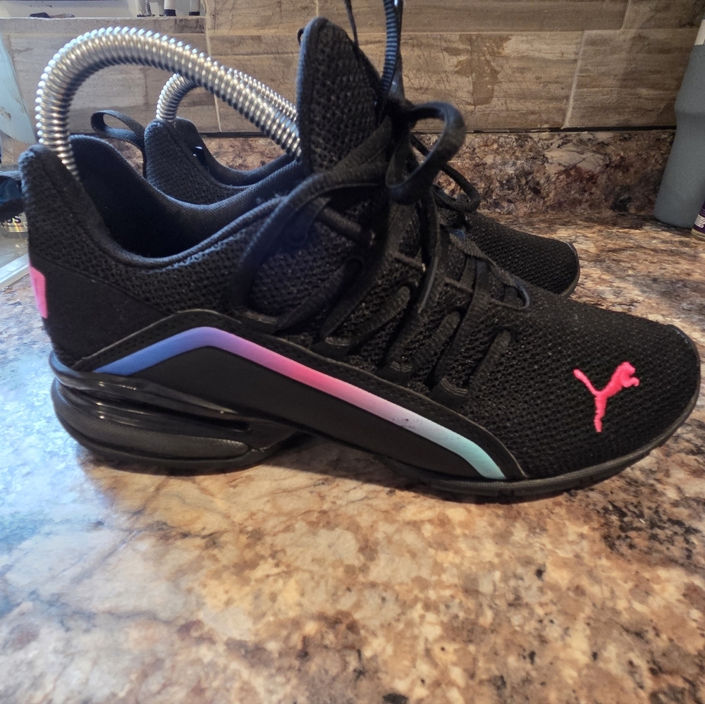 PUMA Axelion Black Sneakers Fade Running Size 7.5 Women’s - Picture 4 of 14